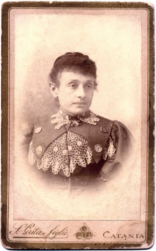 Carmela Nicosia. 1905