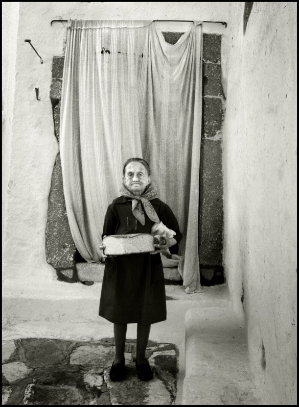 La signora col pane benedetto. Patmos, 1988
